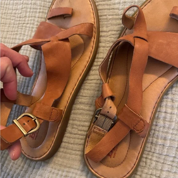 Women's Born Tan Leather Sandals - Picture 2 of 4